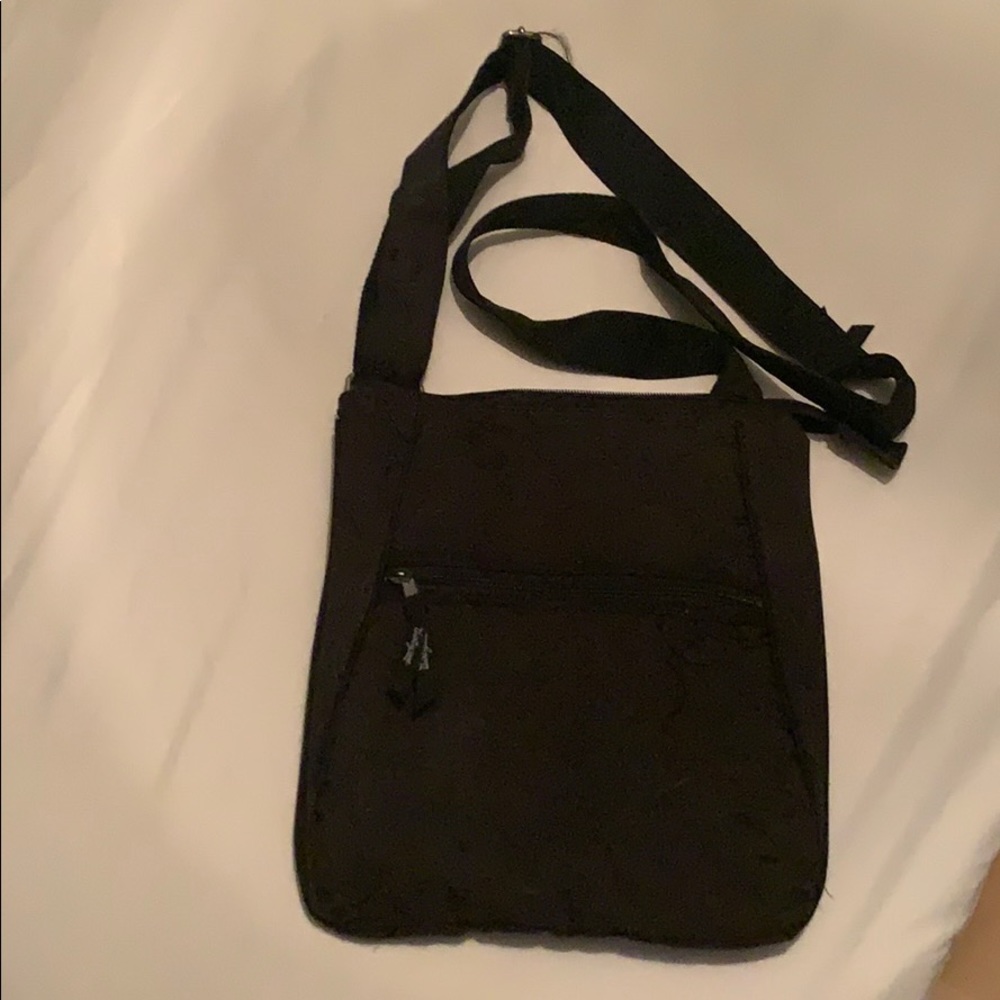 Thirty one cross body bag